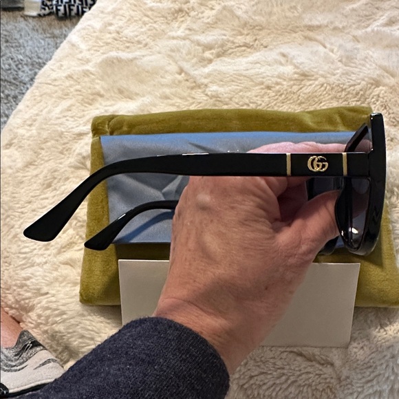 GUCCI  Black Square Sunglasses AUTHENTIC New Made In Italy main image 10